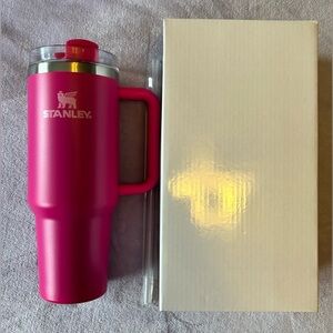 🩷🩷 Stanley Cosmo Pink Target Valentine’s Day 40oz Tumbler 🩷🩷